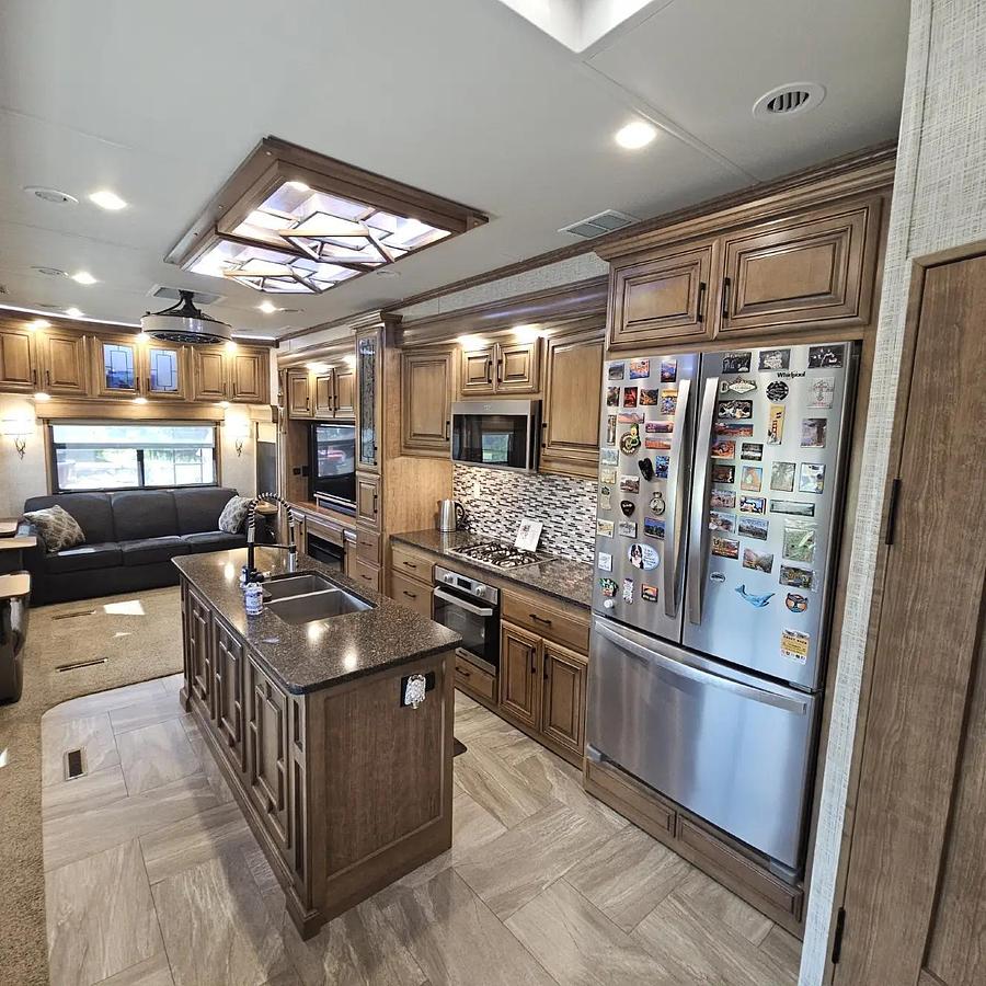 Used 2019 DRV Mobile Suite 44 Houston Fifth Wheel