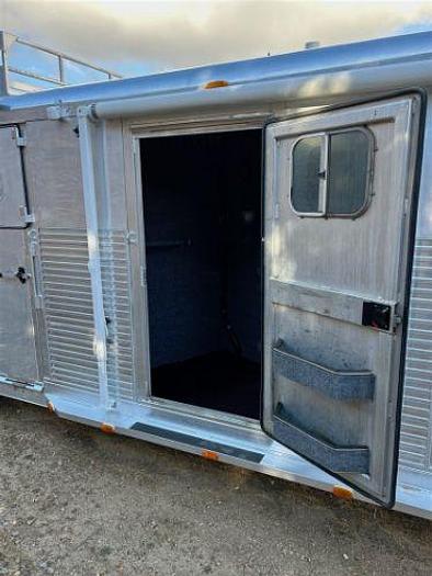 Used 1996 4 Star 902875 4 Horse Trailer with Living Quarters