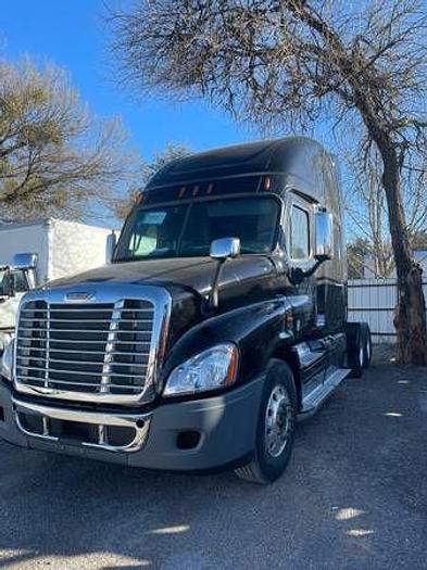 Used 2009 Freightliner Cascadia