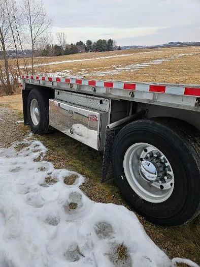 Used 2006 KENWORTH W900B with a 2006 Wilson Trailer