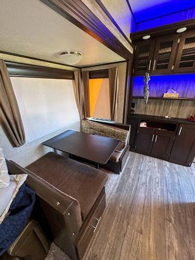 Used 2017 Forest River Cherokee Artic Wolf 255DRL4