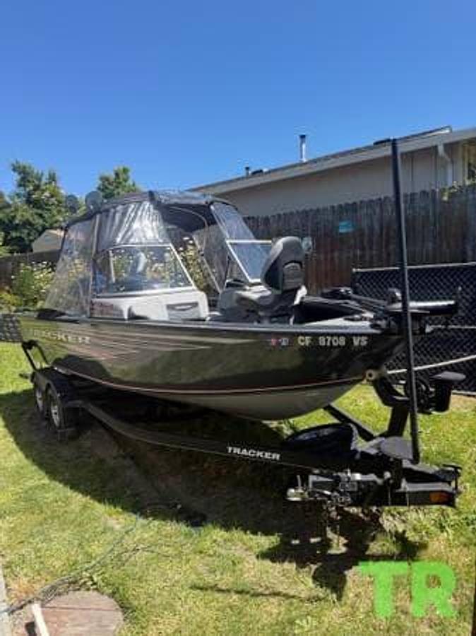 Used 2019 Tracker Targa Deep V Sport & Fish