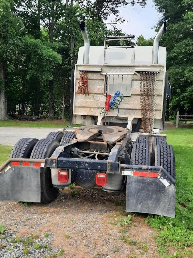 Used 2003 International 9200 I