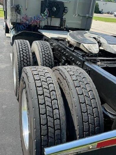 Used 2013 Peterbilt 389