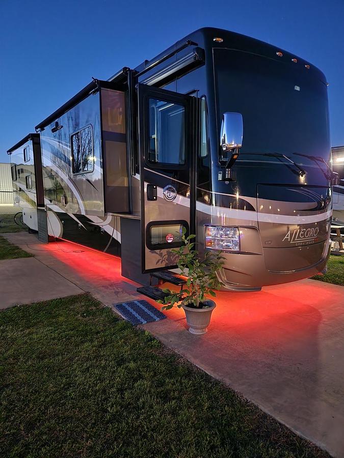 Used 2017 Tiffin Motorhomes Allegro Red 38QBA Class A Motorhome