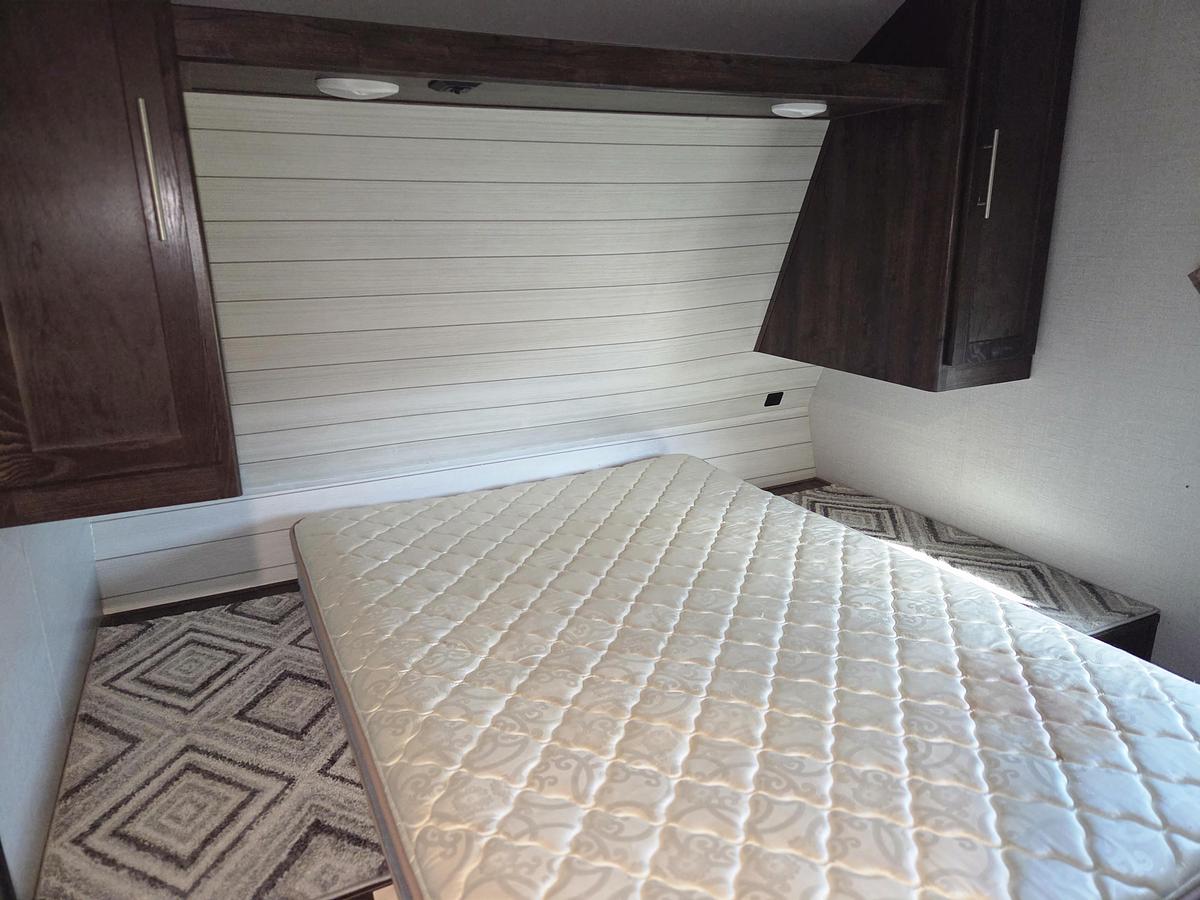 Used 2018 Crosswinds Volante VL30EK Travel Trailer