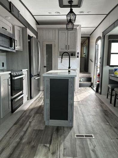 Used 2023 Keystone Montana High Country 295RL