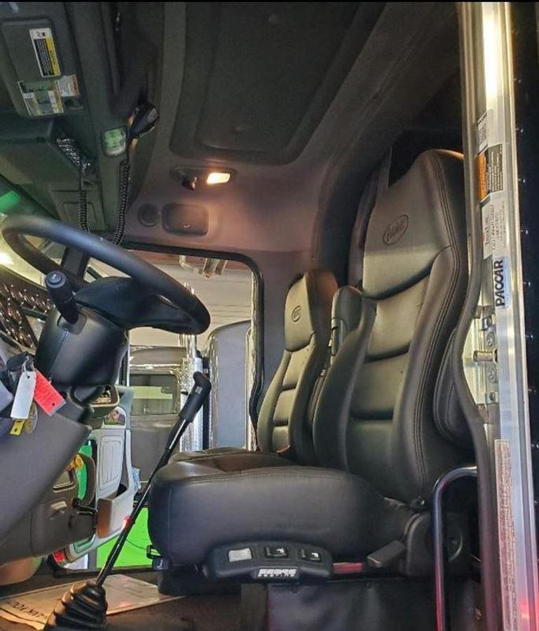 Used 2020 Peterbilt 389 Sleeper Semi Truck