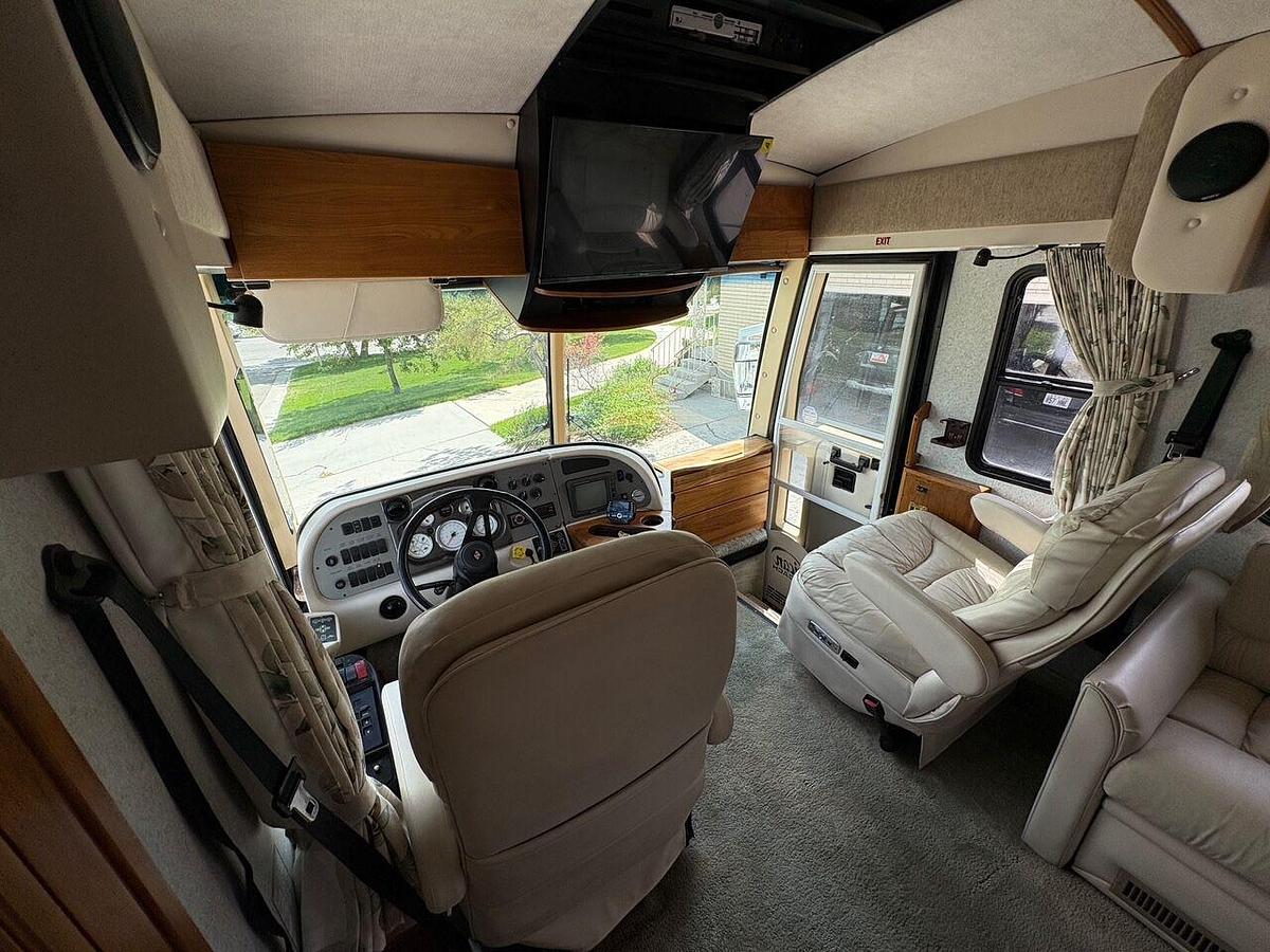 Used 2001 American Coach American Dream 37DRS Class A Motorhome