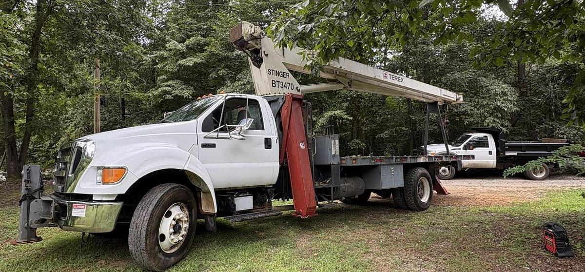 Used 2005 TEREX BT3470 MOUNTED ON 2005 FORD F750 XL