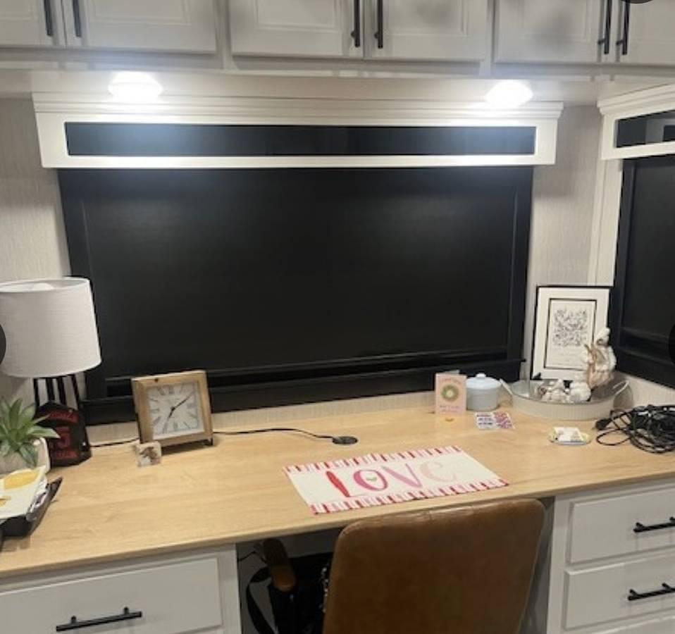 Used 2022 Forest River Riverstone Legacy 391FSK