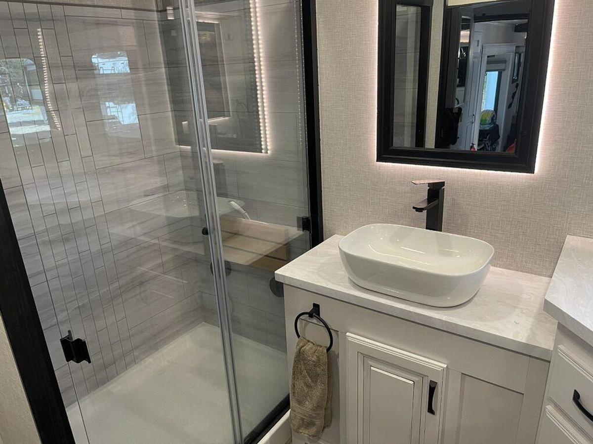 Used 2024 Jayco North Point 382FLRB