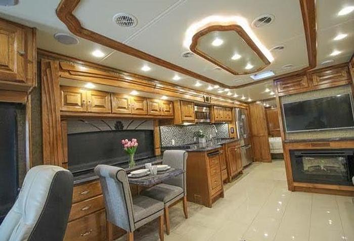 Used 2015 Tiffin Phaeton 40AH