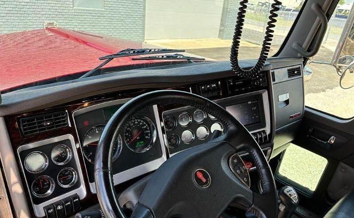 Used 2019 KENWORTH W900 Wrecker Tow Truck