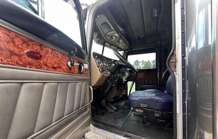 Used 2005 Peterbilt 379 EXHD
