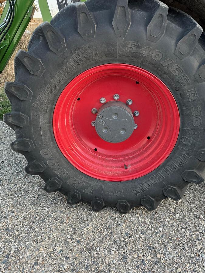 Used 2022 Fendt 716 Tractor