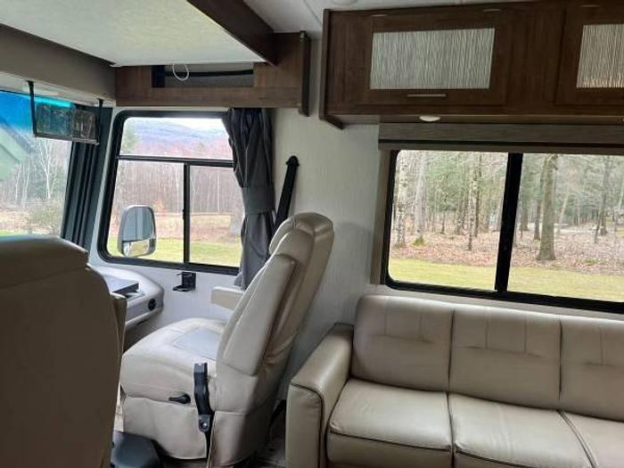Used 2021 Coachmen Pursuit 27DS
