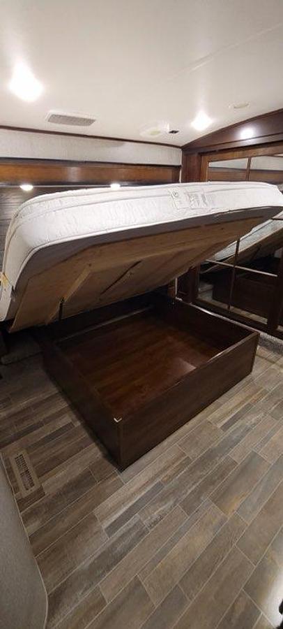 Used 2020 Jayco Pinnacle 37MDQS