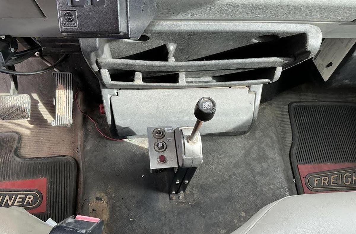 Used Freightliner F180 Dump Truck