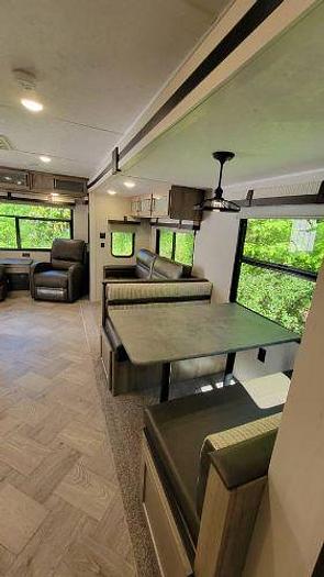 Used 2021 Palomino Puma 27RLSS