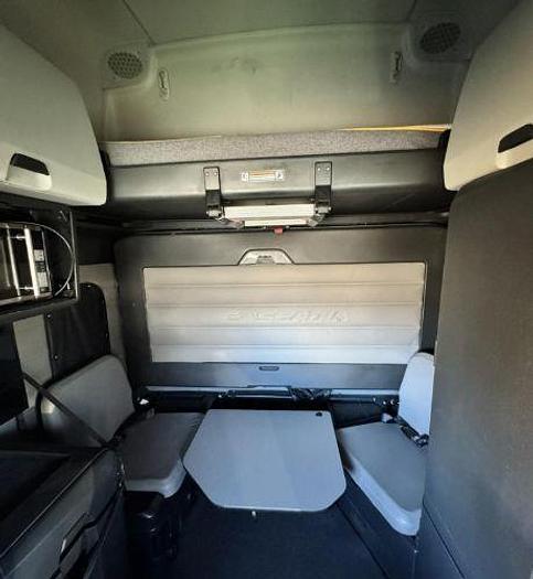 Used 2020 Freightliner CASCADIA 126