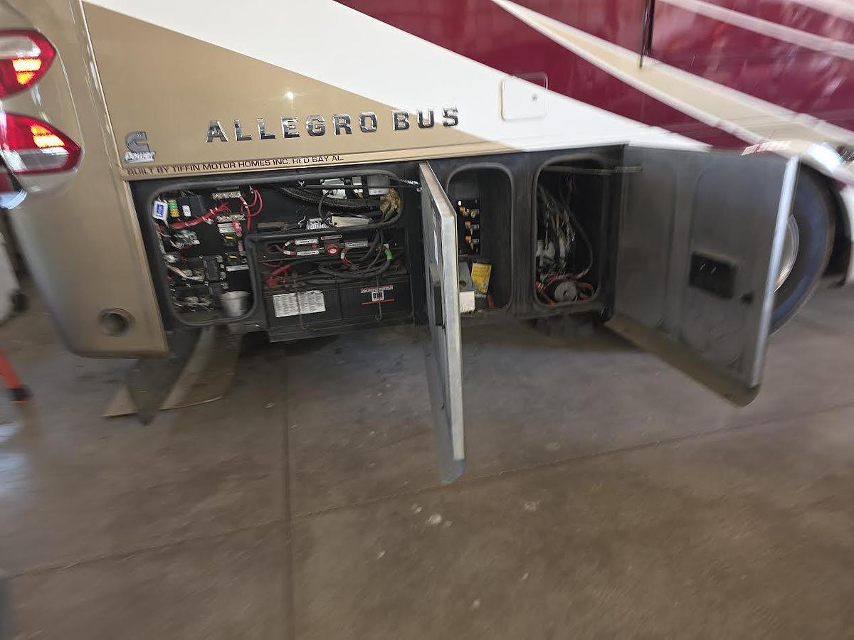 Used 2016 Tiffin Motorhomes Allegro Bus 40SP