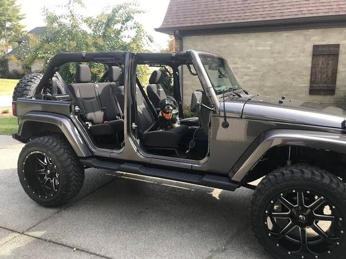 Used 2018 Jeep Wrangler JK Unlimited Sahara