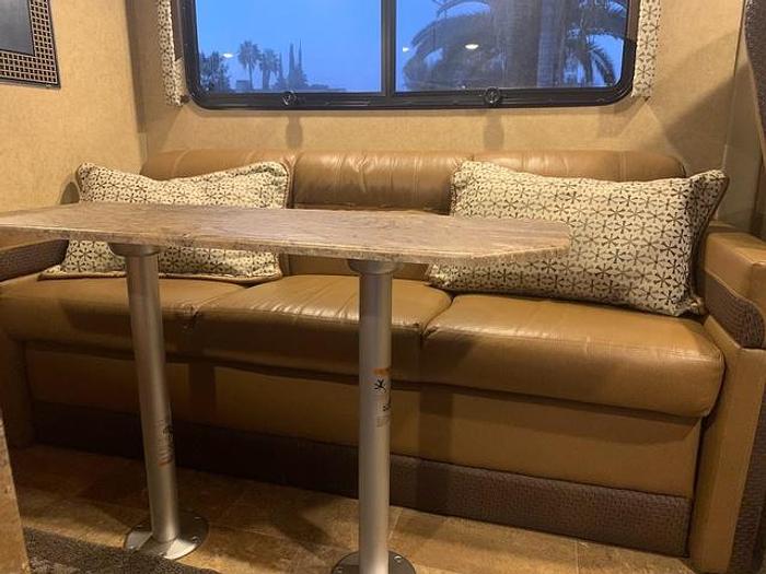 Used 2015 Thor Motor Coach Axis 25.2