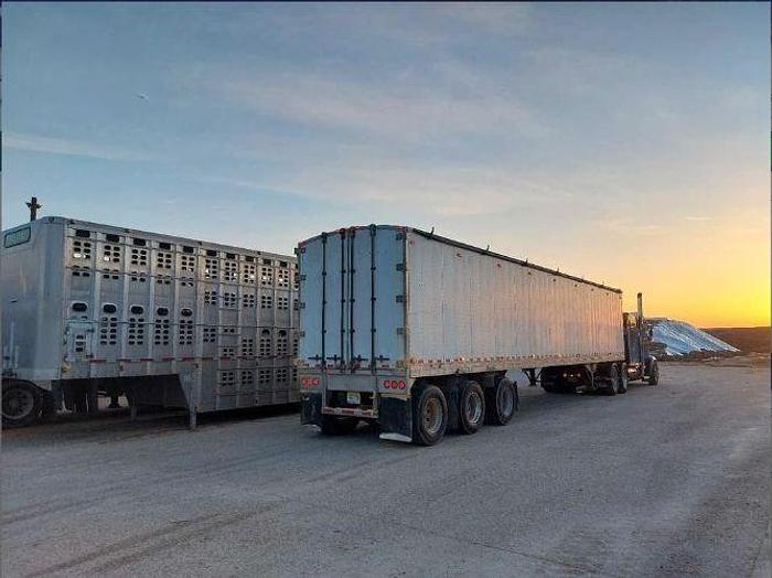 Used 2010 EBY 48FT Hopper/Grain Trailer