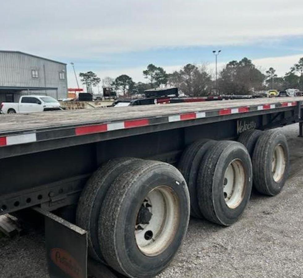 Used 2009 FONTAINE FLATBED STRETCH