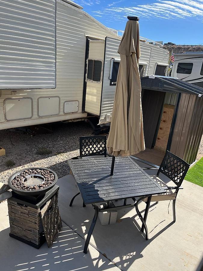 Used 1998 Foretravel Stationary Class A Motorhome