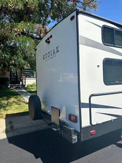 Used 2018 Dutchmen Kodiak Ultimate 240BHSL