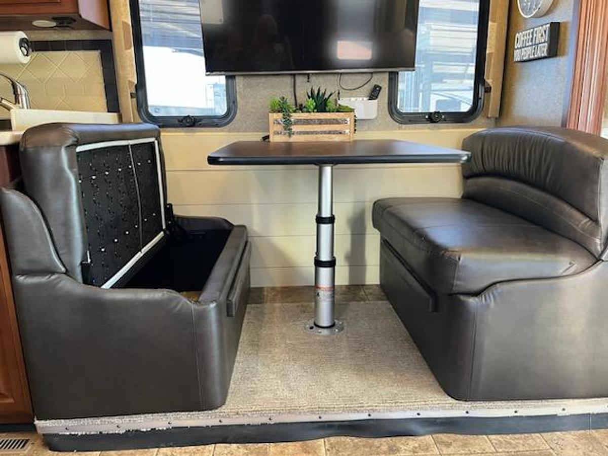 Used 2014 Thor Motor Coach Palazzo 33.3 Class A Motorhome