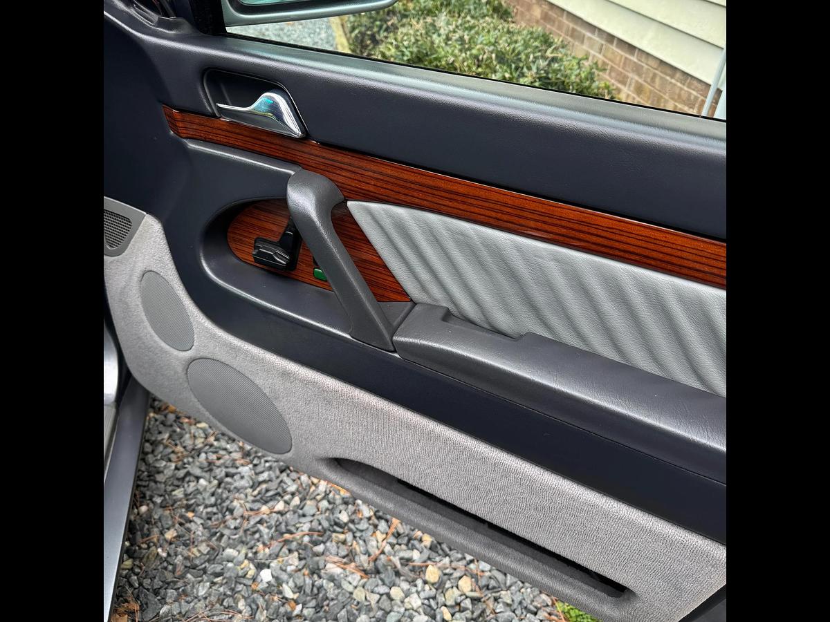 Used 1993 Mercedes-Benz 300SD Sedan