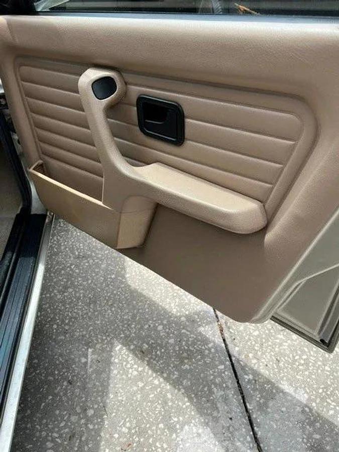 Used 1990 BMW 325i Sedan