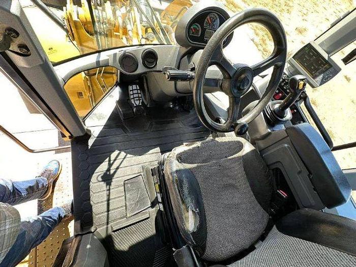 Used 2015 CATERPILLAR 930K Wheel Loader