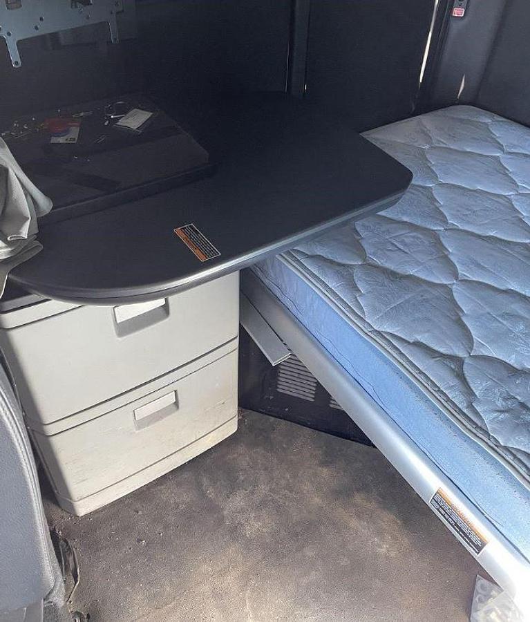 Used 2009 Mack Granite GU813 Grapple Truck