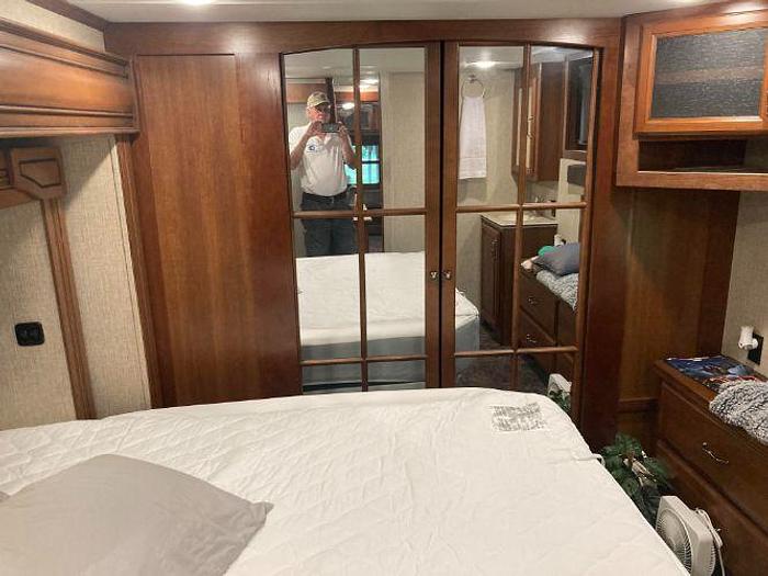 Used 2017 Crossroads Redwood Sequoia M-38KGKS