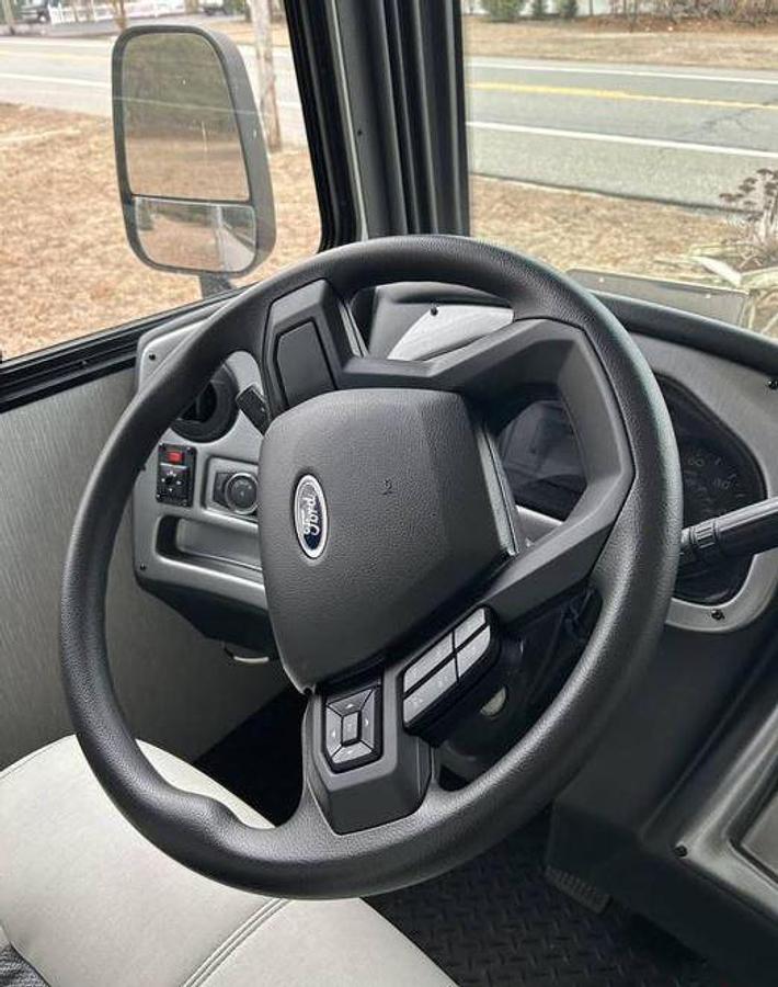 Used 2023 Coachmen Pursuit 29XPS