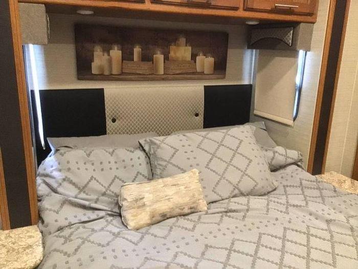 Used 2017 Jayco Alante 32N