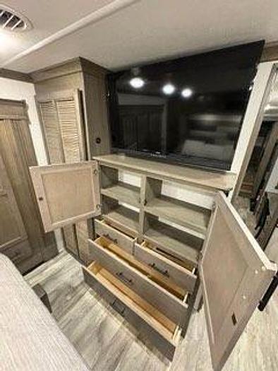 Used 2021 Forest River Riverstone Legacy 42FSKG