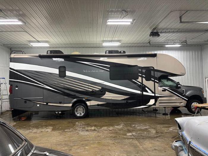 Used 2020 Thor Magnitude SV34