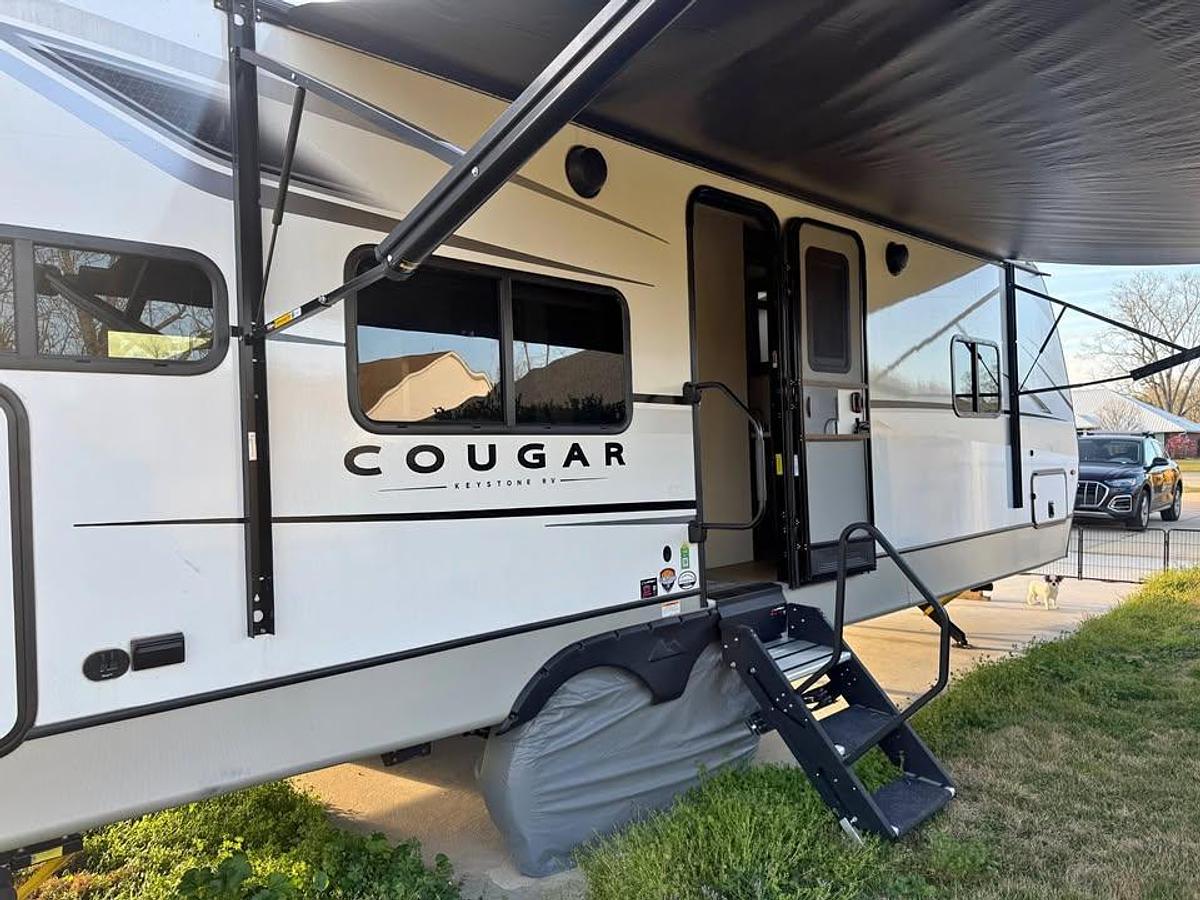 Used 2024 Keystone Cougar 25MLE