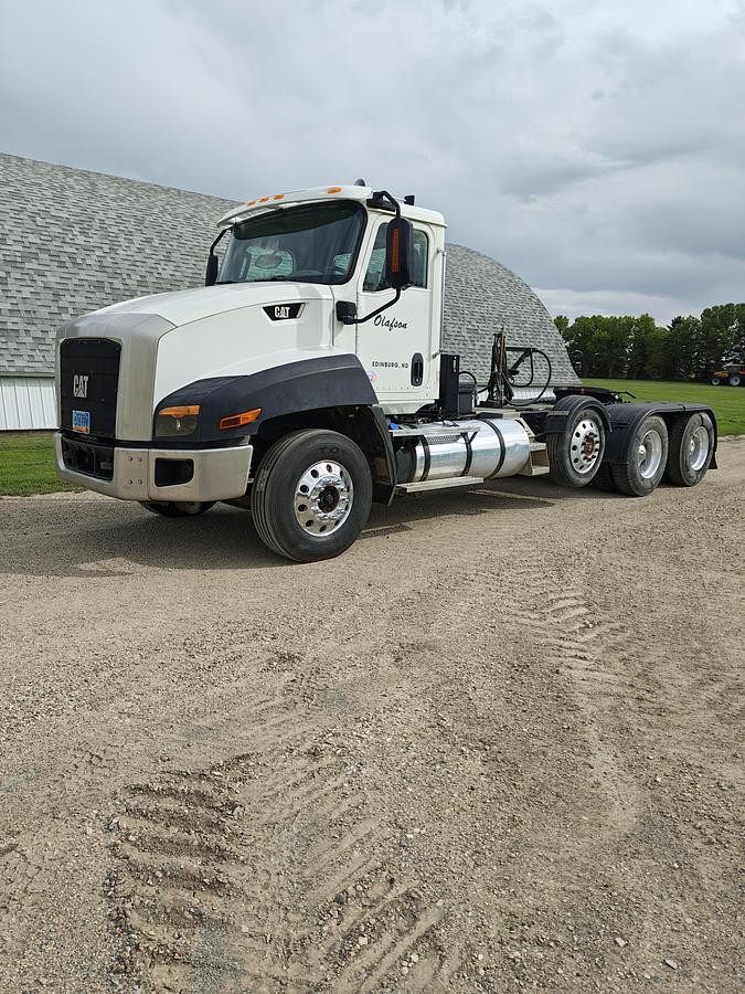 Used 2014 Caterpillar CT660S Commercial Truck