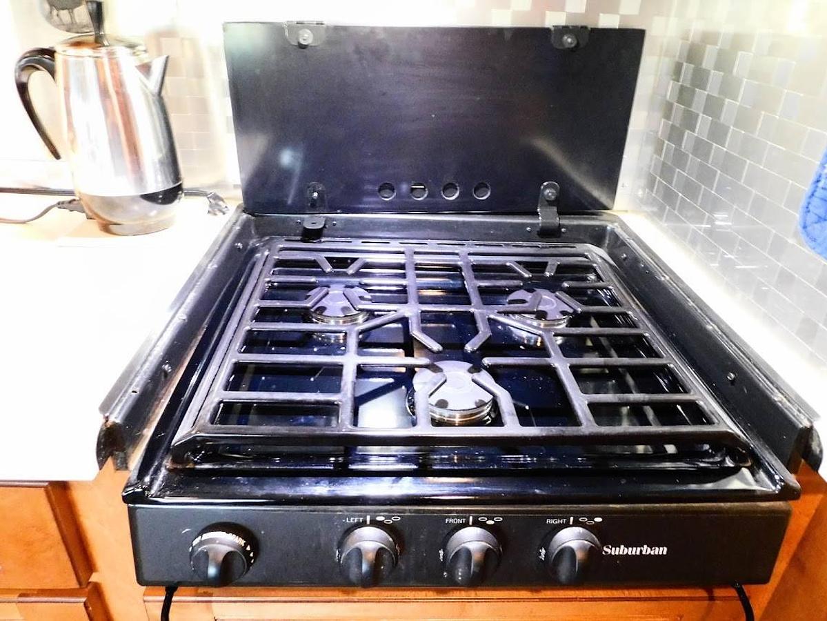 Used 2018 Winnebago Forza 34T