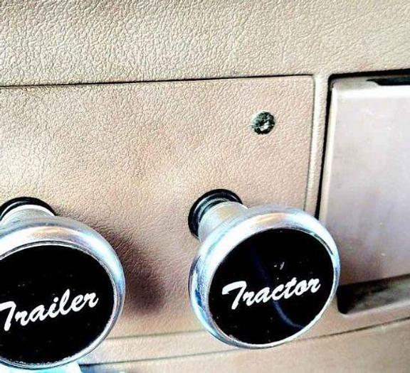 Used 2012 Peterbilt 587