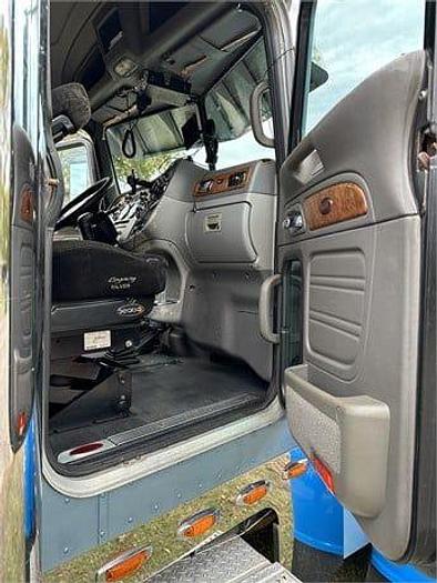 Used 2006 Peterbilt 379EXHD