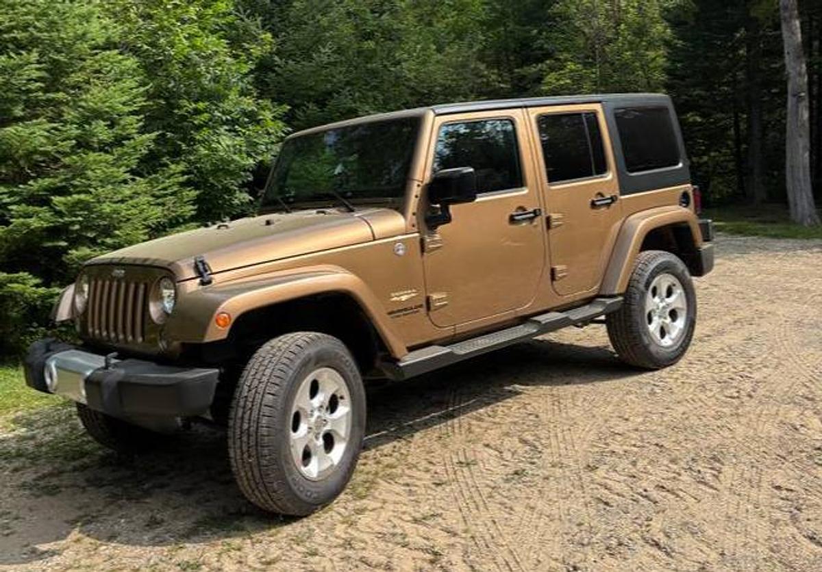 Used 2015 Jeep Wrangler Unlimited Sahara