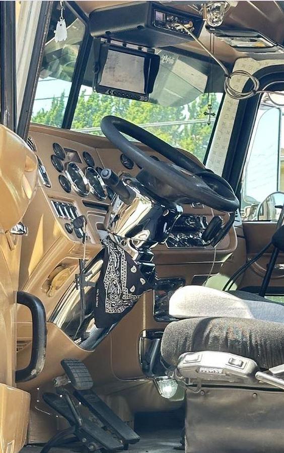 Used 2018 Peterbilt 367