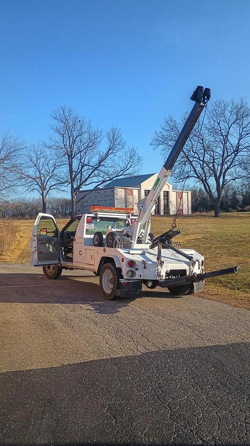 Used 2002 Ford F450 Recover Truck with Boom